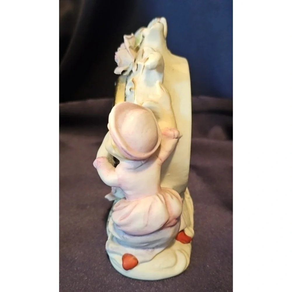 Vintage Meiko Figural Mantle Clock Works Great